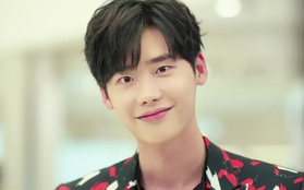 “7 First Kisses”: Vừa bị tạt rong biển vào mặt, nữ chính đã được gặp ngay Lee Jong Suk