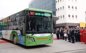 Xe buýt nhanh BRT ở Hà Nội chính thức đi vào vận hành sau thời gian thử nghiệm