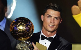 Trang bìa tạp chí France Football công bố Ronaldo giành Quả bóng vàng 2016