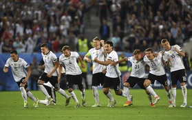 Đức vào bán kết sau loạt đá phạt đền siêu kịch tính với Italia