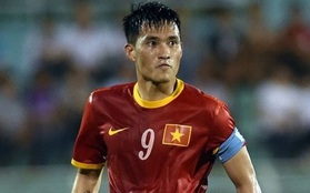 Giữa tâm bão, Công Vinh lập hat-trick cho ĐT Việt Nam