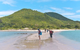 Đi bộ giữa biển ở Điệp Sơn - hòn đảo hot nhất hè 2016 này