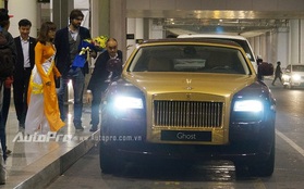 Bầu Hiển dùng Rolls-Royce Ghost mạ vàng để đưa đón đại diện Barca