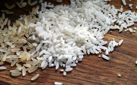 Lại thêm một quốc gia phát hiện gạo nhựa trên thị trường