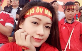 Fan nữ Việt Nam xinh đẹp say mê hát quốc ca “gây bão” trên mạng xã hội