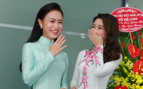 Hoa hậu Mỹ Linh rạng rỡ, hội ngộ Phùng Bảo Ngọc Vân khi về trường ĐH Ngoại Thương