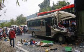Video: Đèo Bảo Lộc kẹt cứng sau vụ tai nạn 6 người thương vong