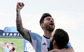 Messi có thể bị phạt cả núi tiền nếu không trở lại ĐT Argentina