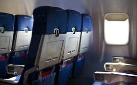 6 nơi bẩn nhất trên máy bay mà bạn nên tránh càng xa càng tốt