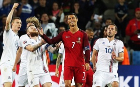 Uẩn khúc sau hành động "bề trên" với cầu thủ Iceland của Ronaldo