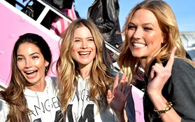 Victoria's Secret Show gần kề, Karlie Kloss và Behati Prinsloo lại khiến fan chưng hửng