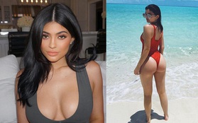 Thừa nhận bơm môi, nhưng Kylie Jenner khẳng định vòng 3 to bất thường là "hàng thật"