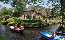 Ngẩn ngơ trước vẻ đẹp của Giethoorn, ngôi làng không lối đi tại Hà Lan