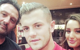 Wilshere thuê bố vợ tương lai làm… vệ sỹ