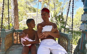 Ronaldo muốn có 7 đứa con để chiều lòng cậu cả Cristiano Junior