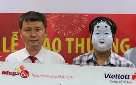 Người đàn ông đeo "mặt nạ môi son" nhận giải Jackpot gần 49 tỷ đồng tại Sài Gòn