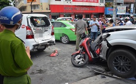 Va chạm liên hoàn giữa 3 ô tô và 1 xe máy, người đàn ông đi xe SH bị thương nặng