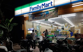 Nữ sinh viên bị trộm xe máy ở FamilyMart, đại diện cửa hàng cho biết không có trách nhiệm hỗ trợ bồi thường