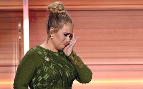 Grammy 2017: Adele khóc, làm Beyoncé và khán giả rơm rớm nước mắt khi nhận giải Album của năm