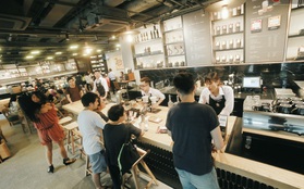 Một quán Starbucks hoành tráng đã thay thế Highlands Nhà Thờ - nơi bao hot boy, hot girl Hà Nội đã từng check-in!