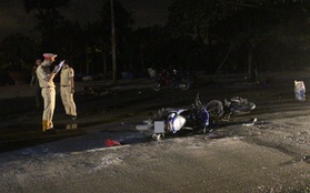 Hai xe máy tông trực diện giữa khuya ở Sài Gòn, 1 người chết, 3 người bị thương