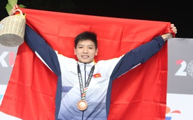 Kình ngư 15 tuổi Việt Nam phá kỷ lục SEA Games, giành HCV