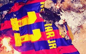 CĐV Barca đốt áo, nguyền rủa kẻ phản bội Neymar