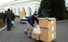 Hàng trăm nhân viên chỉ có 5 tiếng để chuyển đồ cho ông Donald Trump vào Nhà Trắng
