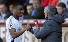 Man Utd vừa mất 8,5 triệu bảng vì Martial... ghi bàn