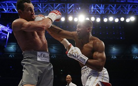 Joshua hạ knock-out "tiến sĩ búa thép" Klitschko sau 11 hiệp đấu kịch tính