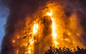 Điều kỳ diệu trong vụ hỏa hoạn ở Anh: Mẹ ném con qua cửa sổ tầng 10, người đi đường bắt trúng