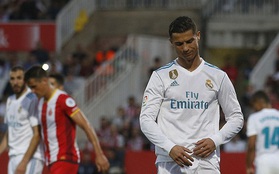 Ronaldo tịt ngòi, Real thua sốc, để Barca bỏ xa 8 điểm