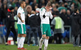 Cầu thủ Bắc Ireland bật khóc vì không được dự World Cup 2018