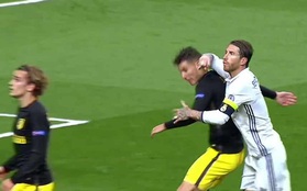 Ramos đánh nguội đối thủ, trọng tài nhắm mắt làm ngơ
