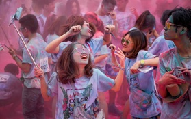 Những khoảnh khắc chứng minh đi Color Me Run lúc nào cũng vui và được "quẩy" hết mình!