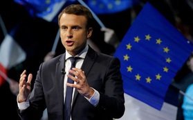 Emmanuel Macron: Từ cậu bé thích kết bạn với người lớn tuổi trở thành Tổng thống trẻ nhất lịch sử Pháp
