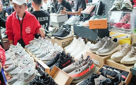 Sài Gòn: Cận cảnh sự kiện lớn nhất năm về giày sneaker đang thu hút hàng ngàn bạn trẻ đến tham dự!