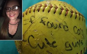 Ném quả bóng với lời nhắn tìm bạn trai xuống biển, cô nàng ngớ người khi 6 năm sau có người hồi đáp