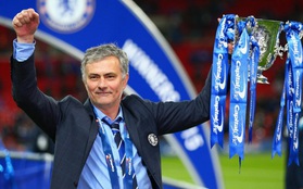 Mourinho là nạn nhân đầu tiên của "lời nguyền vô địch League Cup"