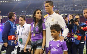 Ronaldo và Georgina đi khám bác sĩ, chuẩn bị đón "super baby"