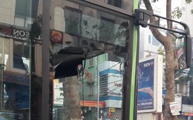 Lái xe buýt BRT bị ô tô đâm vỡ kính: "Tôi nhìn thấy người phụ nữ lái xe tạt ngang rồi tăng ga bỏ chạy"