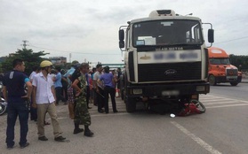 Hải Dương: Đưa con đi khám bệnh, 2 mẹ con giáo viên bị xe tải cán tử vong