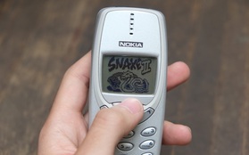 Mở hộp và trên tay chiếc Nokia 3310 đã 17 tuổi: Tấm vé quay trở về tuổi thơ