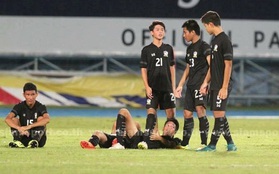 Cầu thủ U15 Thái Lan khóc nức nở nhìn U15 Việt Nam vô địch Đông Nam Á