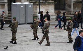 Pháp: Xe ôtô đâm vào một nhóm binh sỹ, nhiều người bị thương