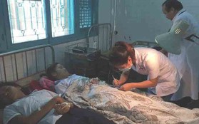 36 học sinh nhập viện sau khi ăn sáng