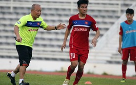 HLV Park Hang Seo dạy lại bài tấn công cho U23 Việt Nam
