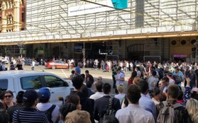 Australia: Xe ôtô đâm vào nhiều người đi bộ tại Melbourne