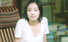 Sau 5 năm, poster bị cấm của phim 18+ có Kim Go Eun đã được hé lộ