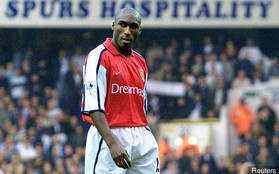 Sol Campbell: Từ kẻ phản bội của Tottenham tới công thần của Arsenal